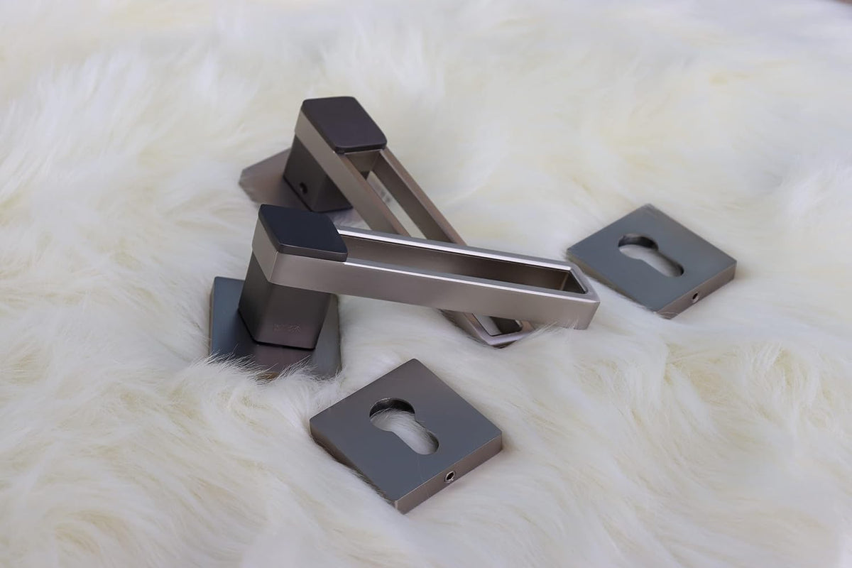 Vila Door handle Zinc Alloy Durable for All Kinds Of Indoor Doors (1-pec) Colour: Silver -Grey R06-639| (Grey+Gold)