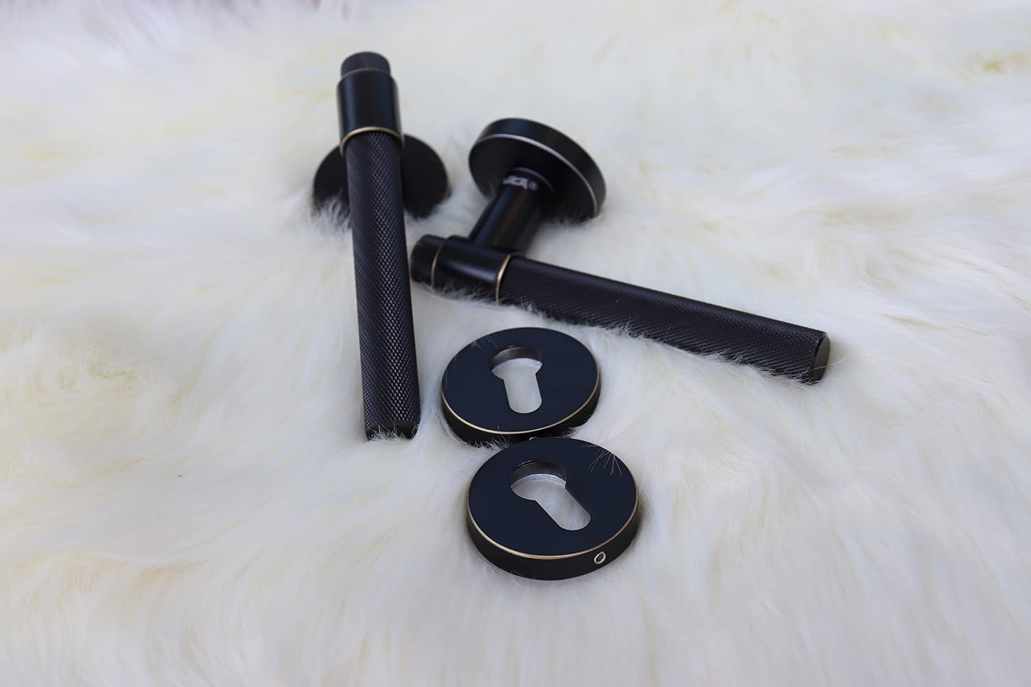 Vila Door handle Zinc Alloy Durable for All Kinds Of Indoor Doors (1-pec) Colour:Silver -Golder -Black |R05-692| (Siver)