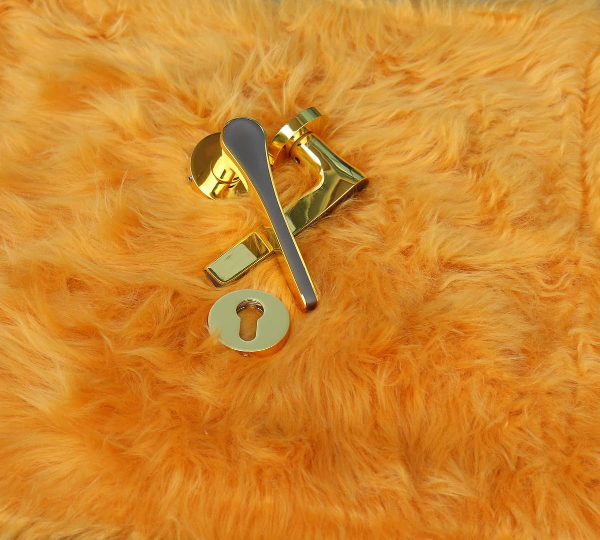 Vila Door handle Zinc Alloy Durable for All Kinds Of Indoor Doors (1-pec) Colour:Chrome -Golden |R05-504| (Golden)