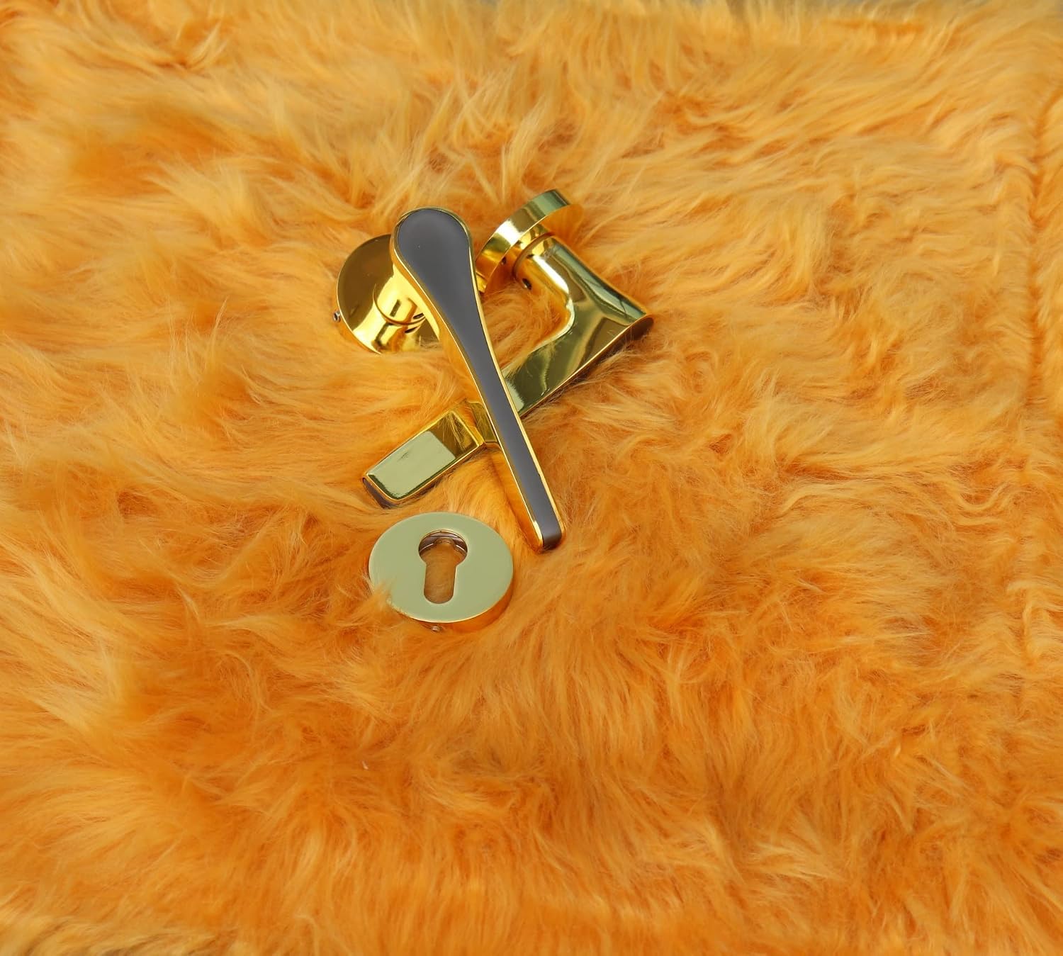Vila Door handle Zinc Alloy Durable for All Kinds Of Indoor Doors (1-pec) Colour:Chrome -Golden |R05-504| (Golden)