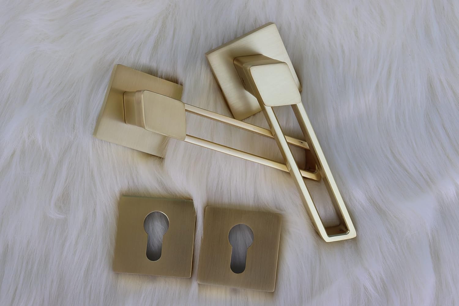 Vila Door handle Zinc Alloy Durable for All Kinds Of Indoor Doors (1-pec) Colour: Rose Gold |R06-639|