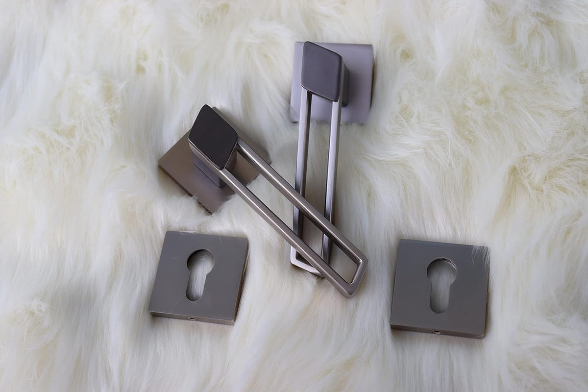 Vila Door handle Zinc Alloy Durable for All Kinds Of Indoor Doors (1-pec) Colour: Silver -Grey R06-639| (Grey+Gold)
