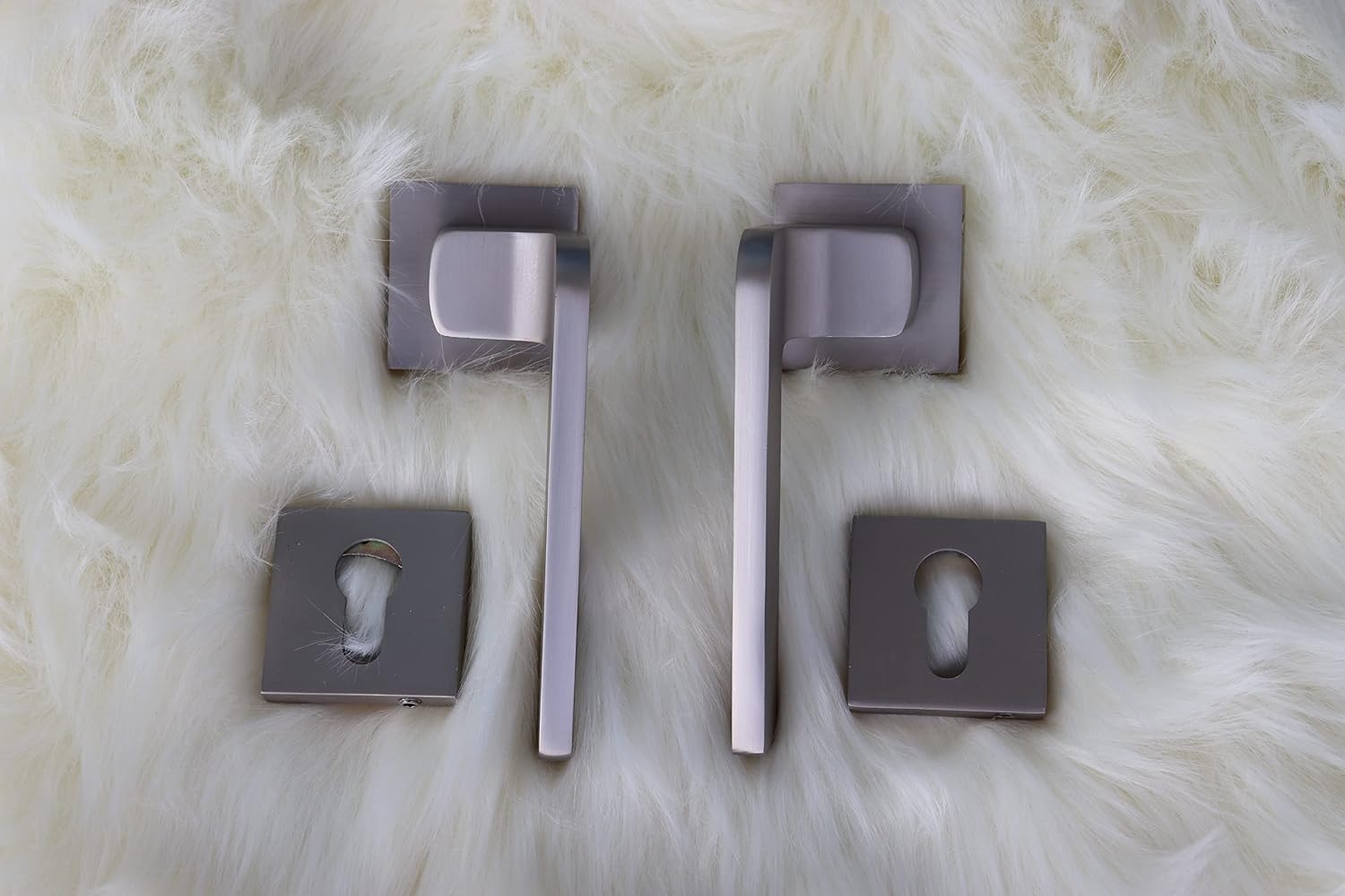 Vila Door handle Zinc Alloy Durable for All Kinds Of Indoor Doors (1-pec) Colour: Silver -Grey|R06-706| (Mat Silver)
