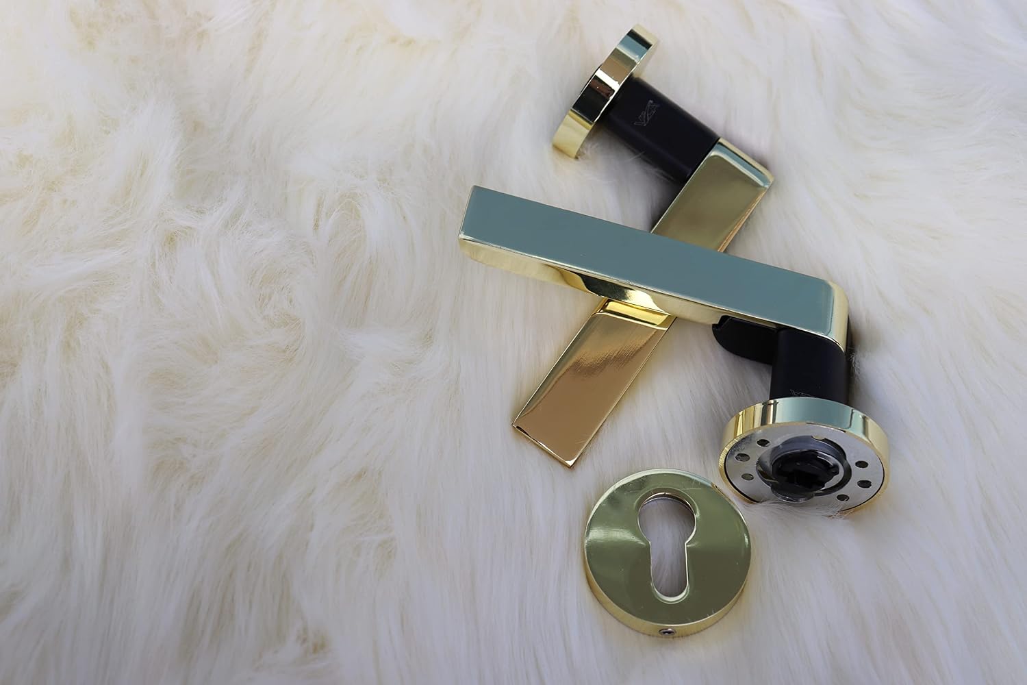 Vila Door handle Zinc Alloy Durable for All Kinds Of Indoor Doors (1-pec) Colour:Silver -Golder -Chrome |R05-641| (Chrome+Black)