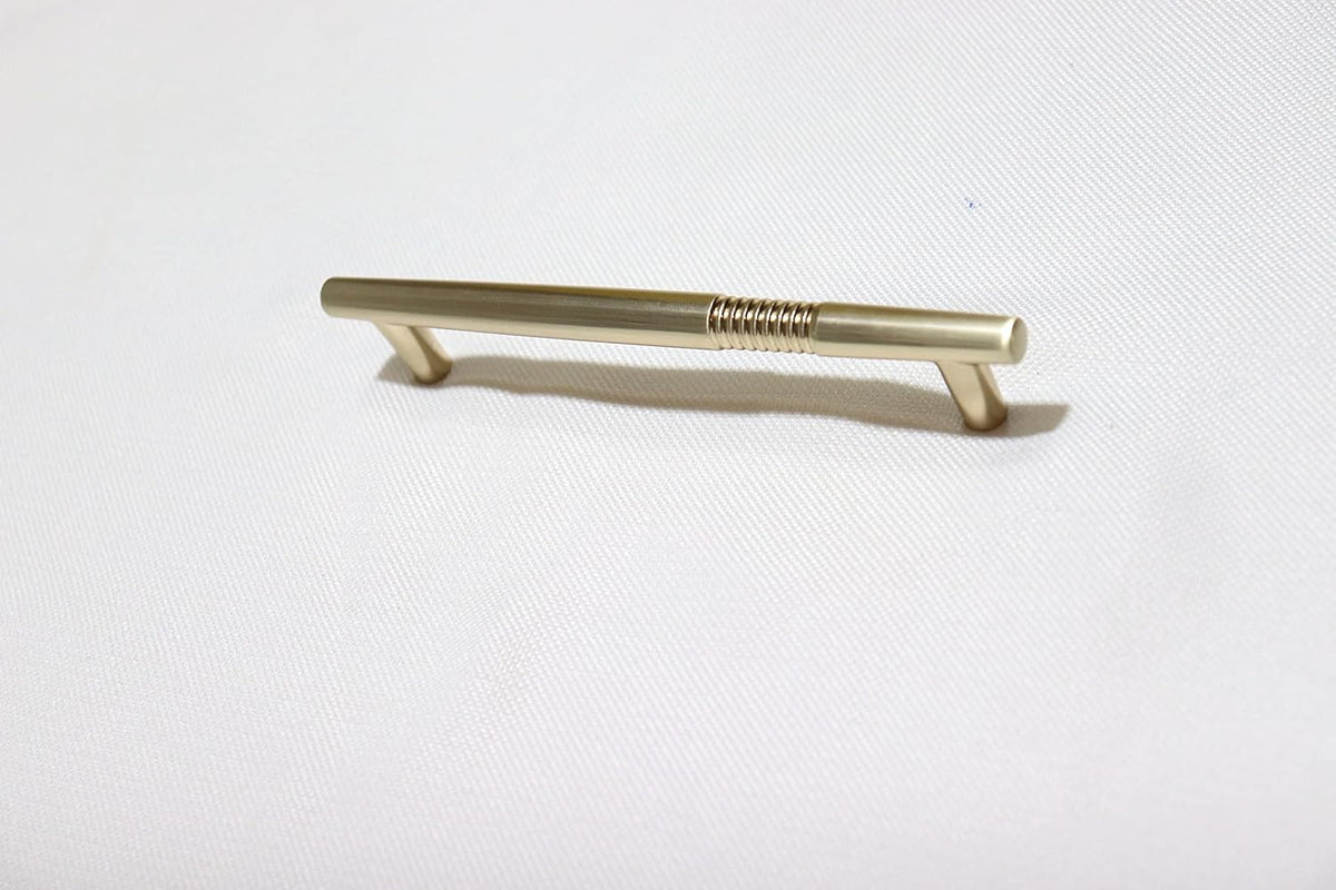 VILA (F2255) Drawer Handles Pulls Solid Zinc Alloy Furniture cupbord or Kitchen Drawer Handles Brushed Gold 1-pec (96mm)