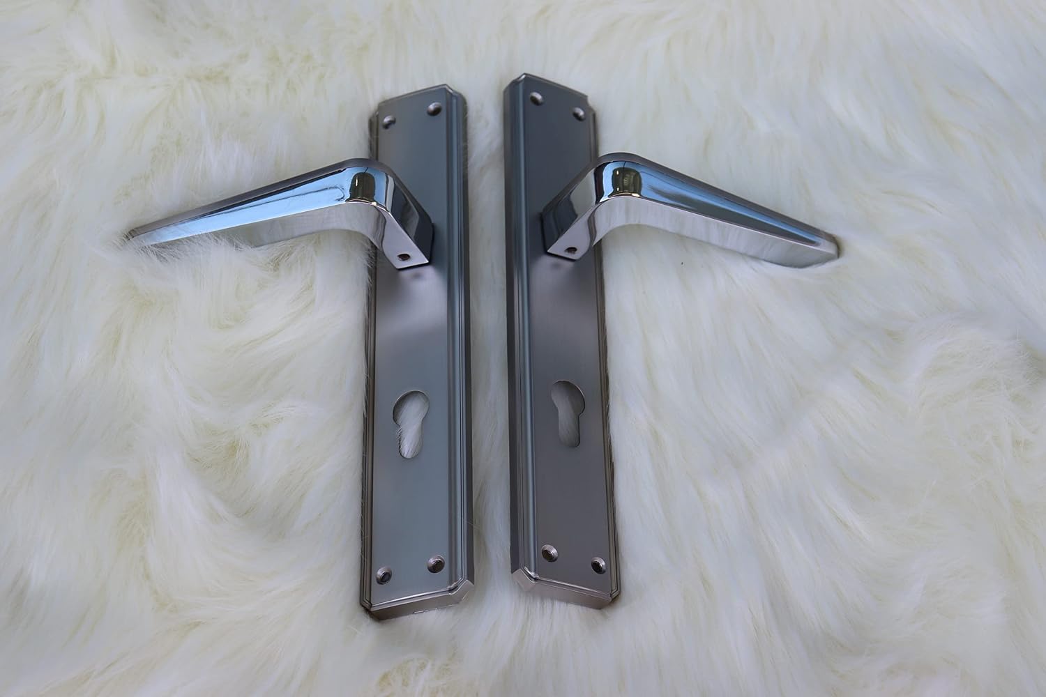 Vila Door handle Zinc Alloy Durable for All Kinds Of Indoor Doors (1-pec) Colour:Msn-CP |915-668|