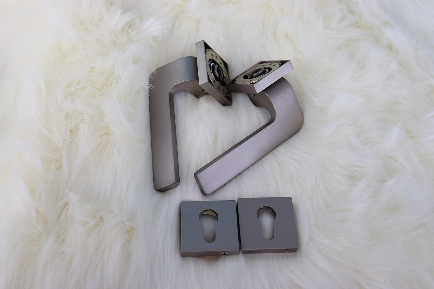 Vila Door handle Zinc Alloy Durable for All Kinds Of Indoor Doors (1-pec) Colour: Silver -Grey|R06-706| (Mat Silver)
