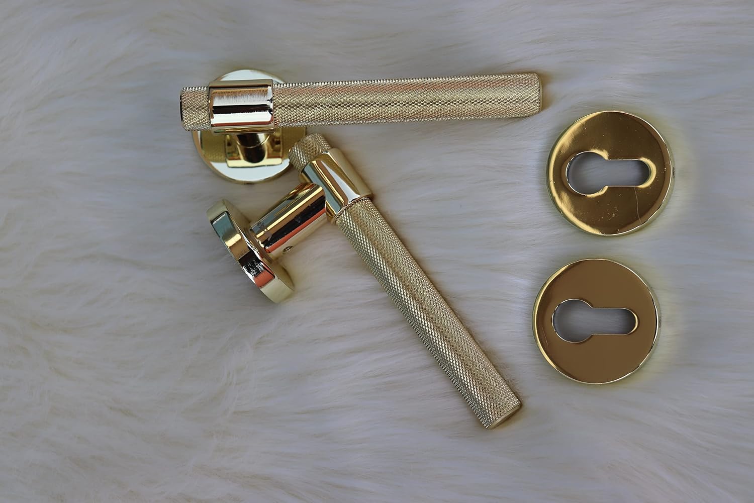 Vila Door handle Zinc Alloy Durable for All Kinds Of Indoor Doors (1-pec) Colour:Silver -Golder -Black |R05-692| (Golden)