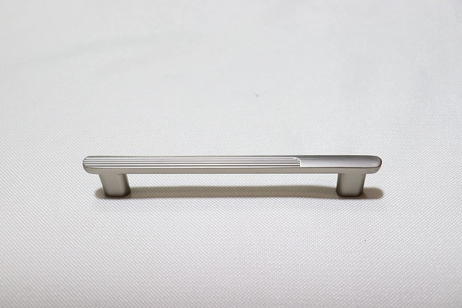 VILA (F2245) Drawer Handles Pulls Solid Zinc Alloy Furniture cupbord or Kitchen Drawer Handles Color Silver 1-pec (320mm)