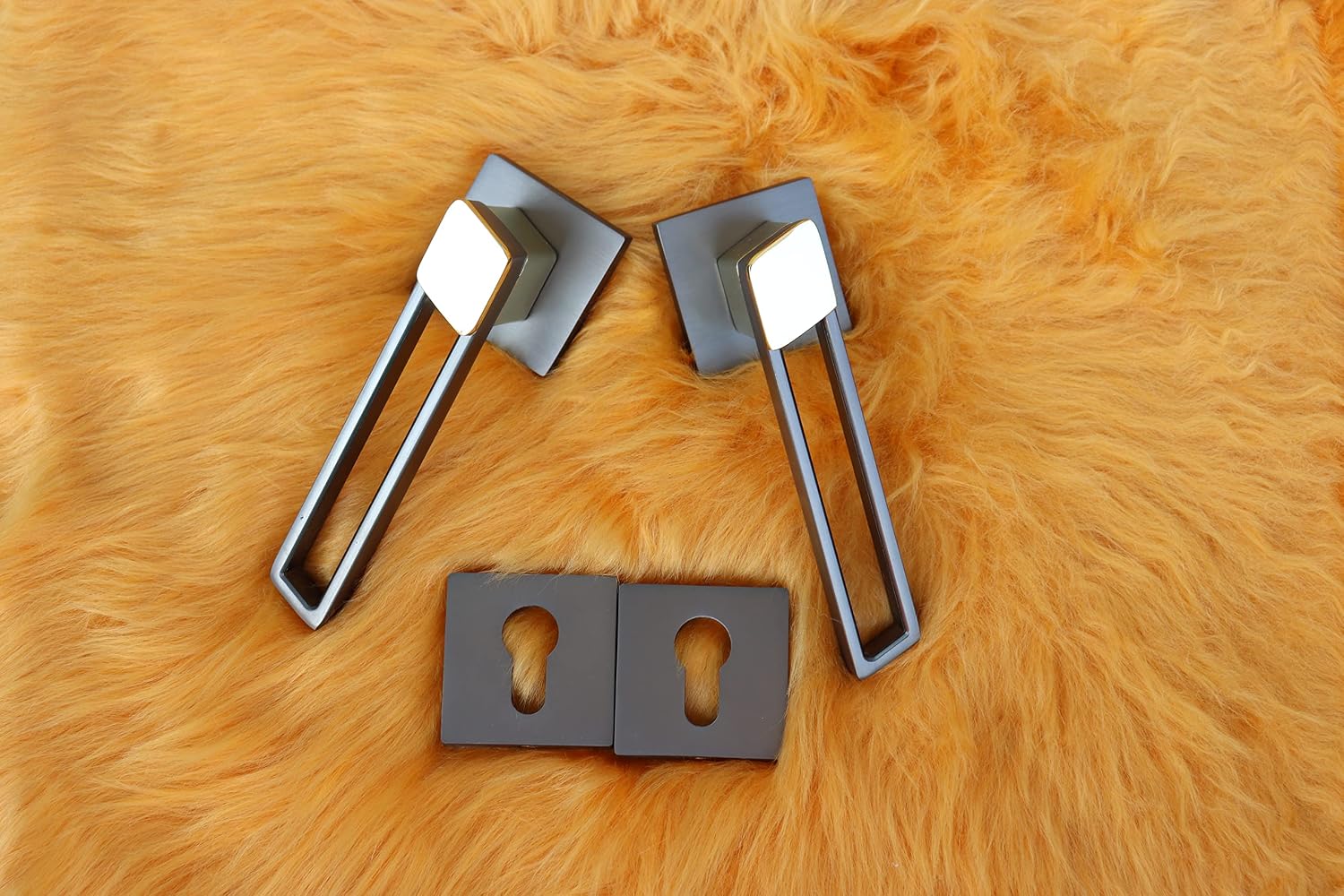 Vila Door handle Zinc Alloy Durable for All Kinds Of Indoor Doors (1-pec) Colour: Silver -Grey R06-639| (Grey+Gold)