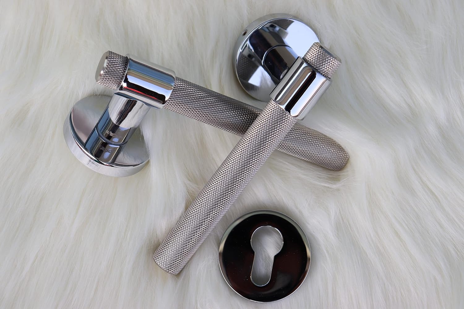 Vila Door handle Zinc Alloy Durable for All Kinds Of Indoor Doors (1-pec) Colour:Silver -Golder -Black |R05-692| (Siver)