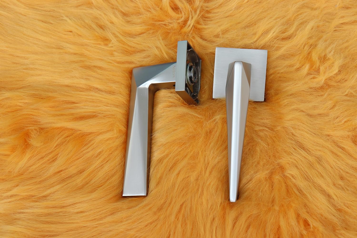 Vila Door handle Zinc Alloy Durable for All Kinds Of Indoor Doors (1-pec) Colour: Mat Silver |R06-704|