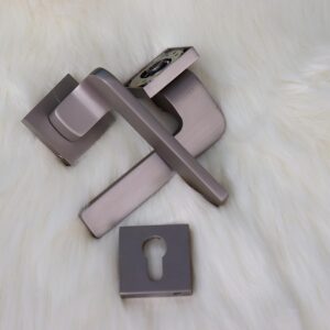 Door handle Zinc Alloy Durable for All Kinds Of Indoor Doors (1-pec) Colour: Silver -Grey|R06-706| (Mat Silver)